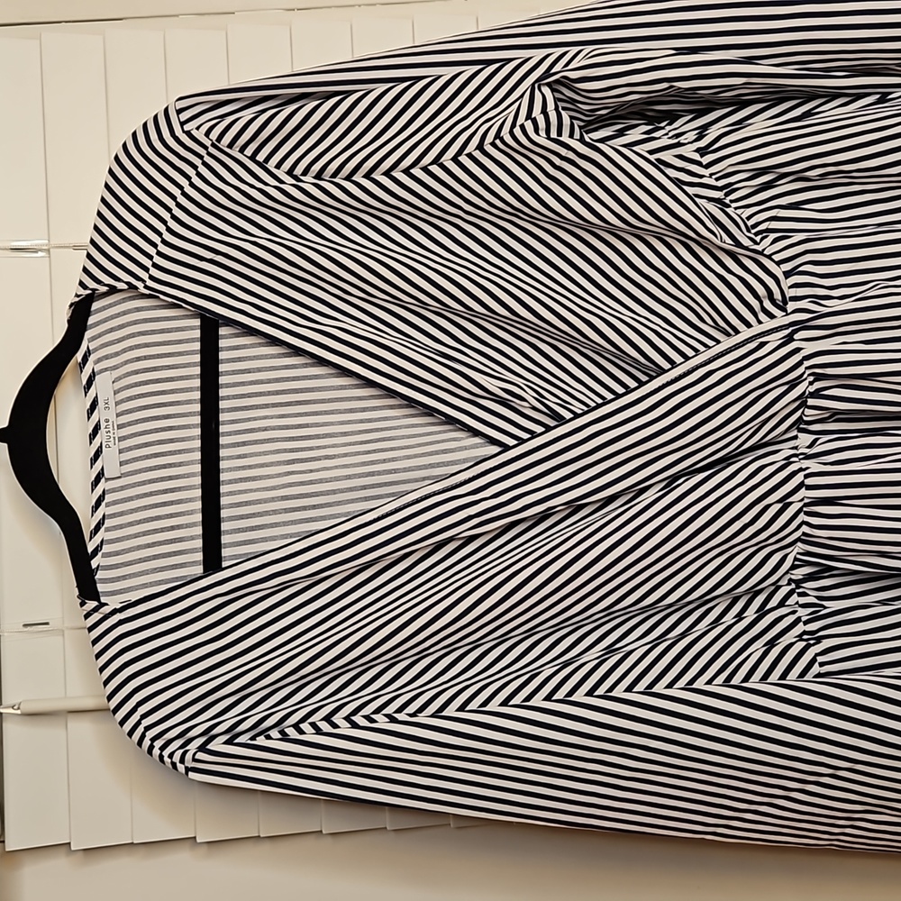 Stripe Flared Sleeve Mini Dress - Picture 4 of 11